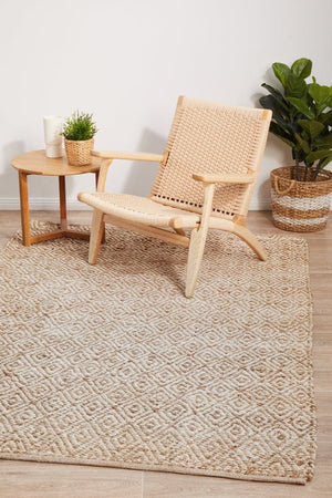 Byron 444 Natural jute rug — close-up of hand-braided weave detail