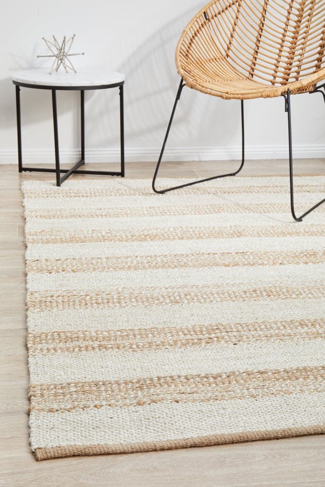 Byron 555 Natural White Rug