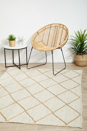 Byron 222 White jute rug — close-up of hand-braided weave detail