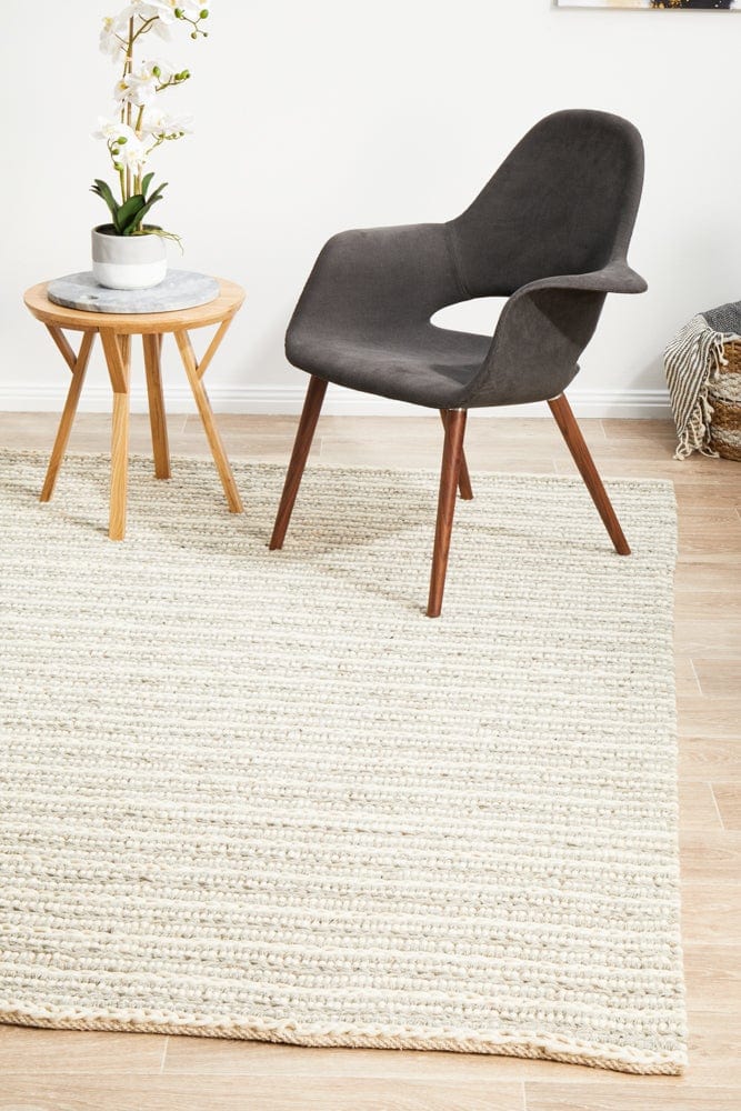 Navia 320 Grey flatweave rug — close-up of hand-knotted wool weave detail